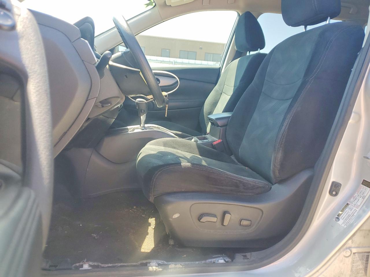 2016 NISSAN ROGUE