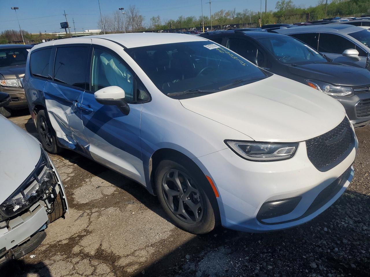 2023 CHRYSLER PACIFICA