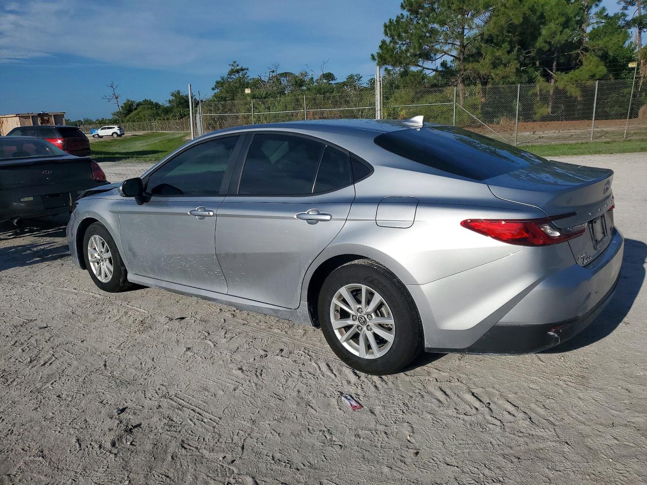 2025 TOYOTA CAMRY
