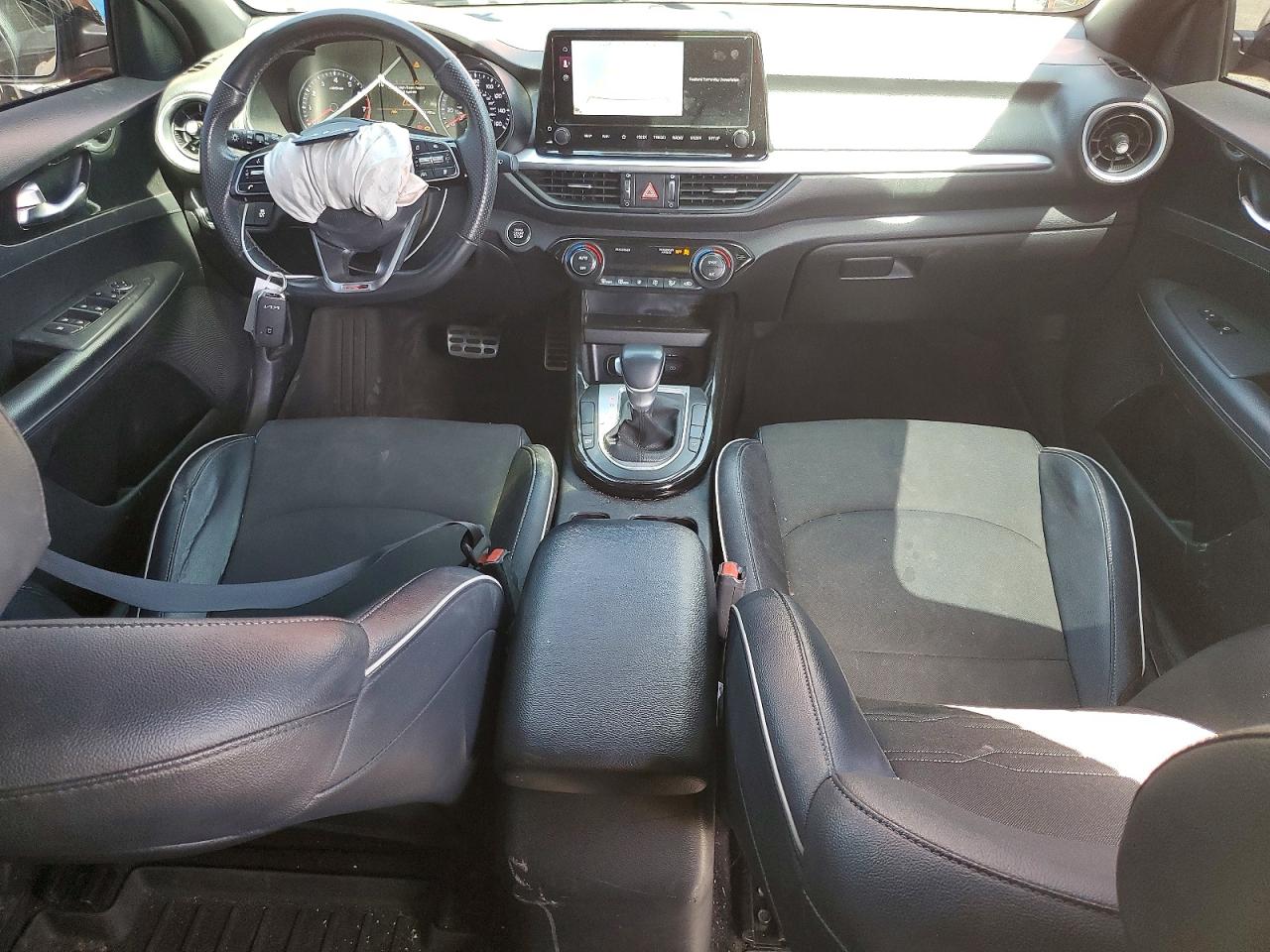 2023 KIA FORTE
