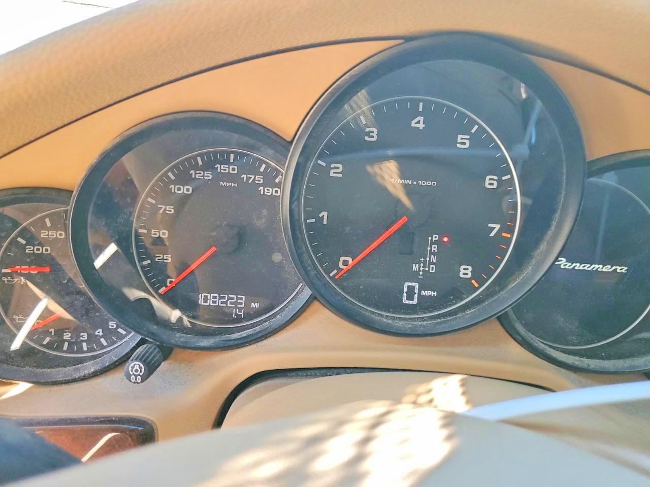 2012 PORSCHE PANAMERA