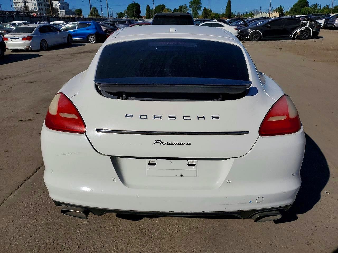 2012 PORSCHE PANAMERA