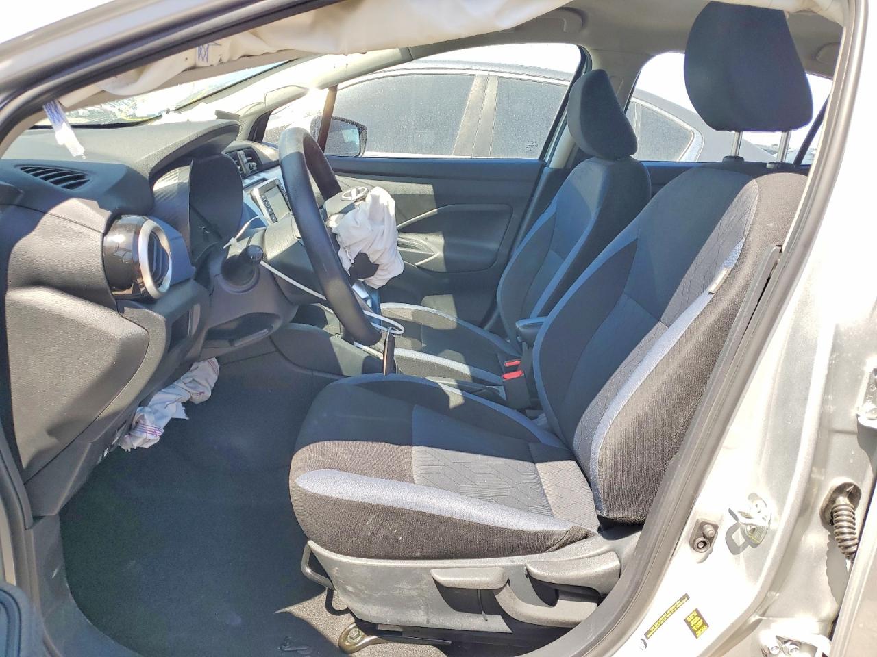 2025 NISSAN VERSA