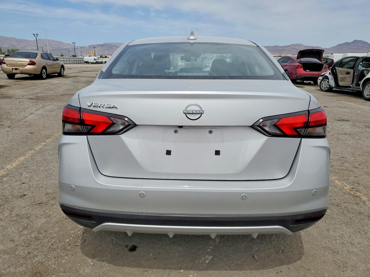 2025 NISSAN VERSA
