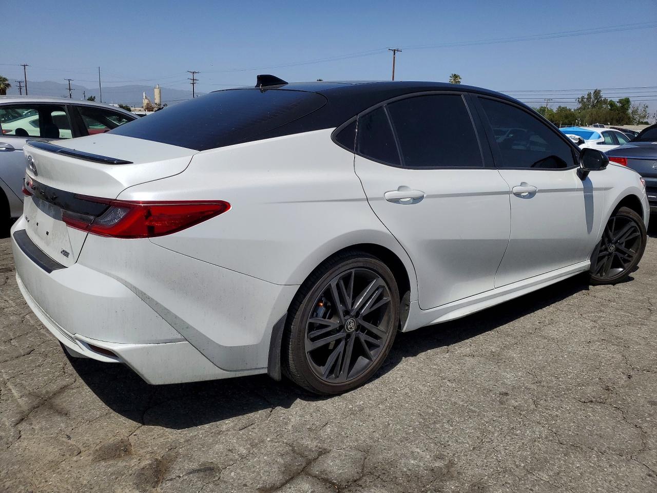 2025 TOYOTA CAMRY