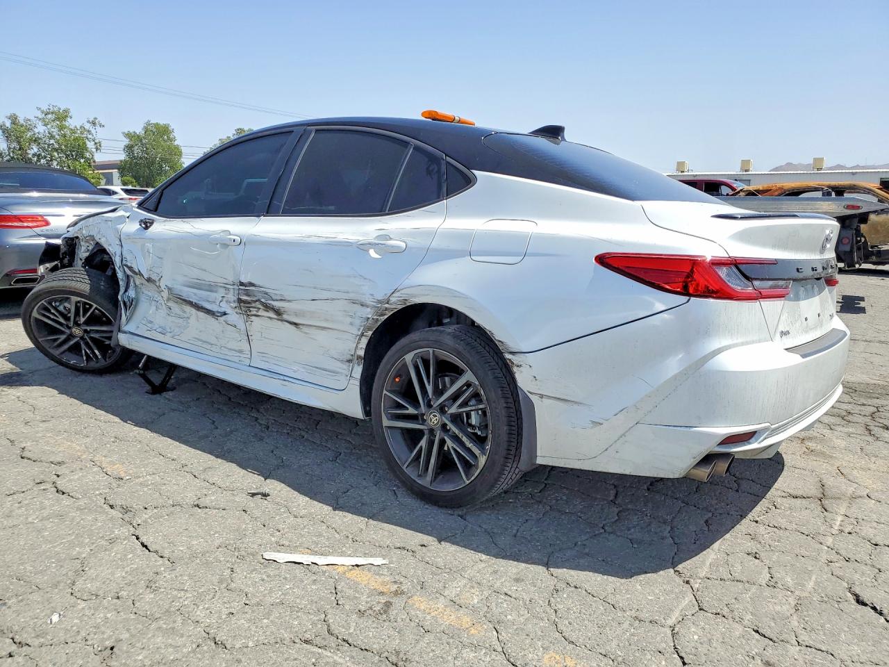 2025 TOYOTA CAMRY