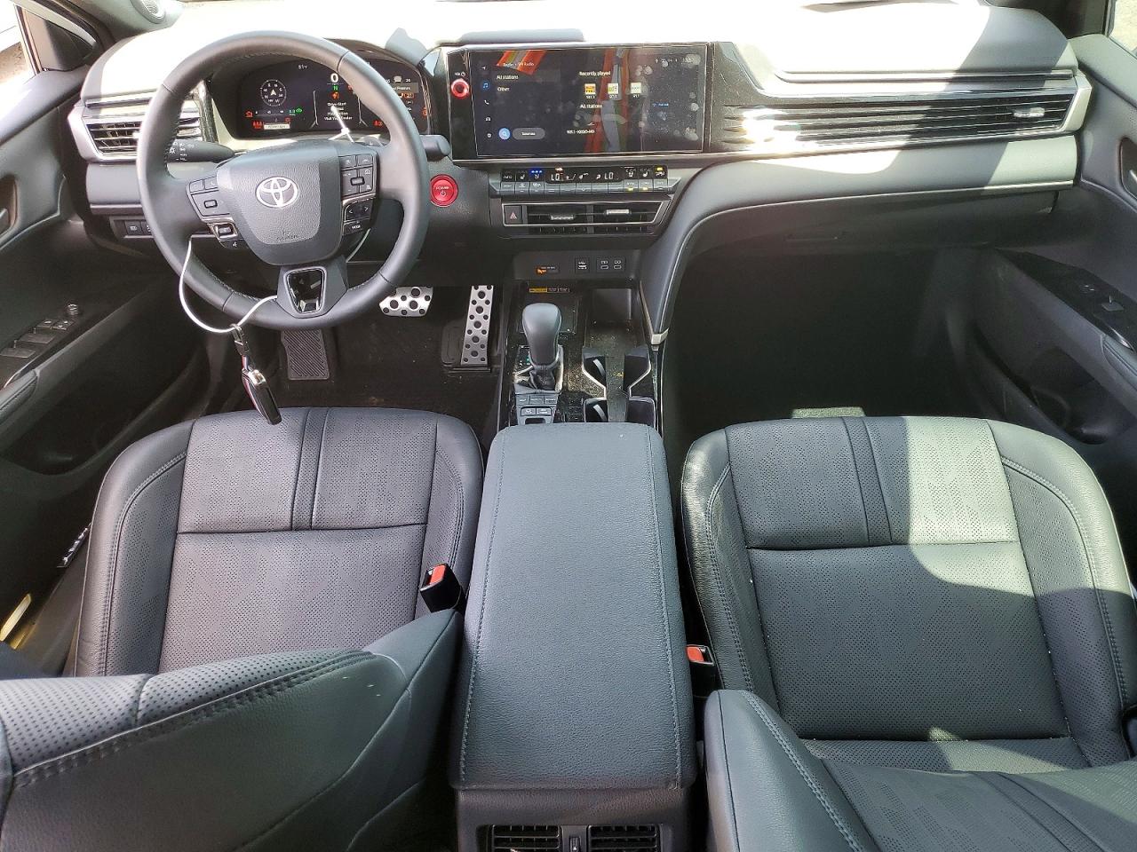 2025 TOYOTA CAMRY