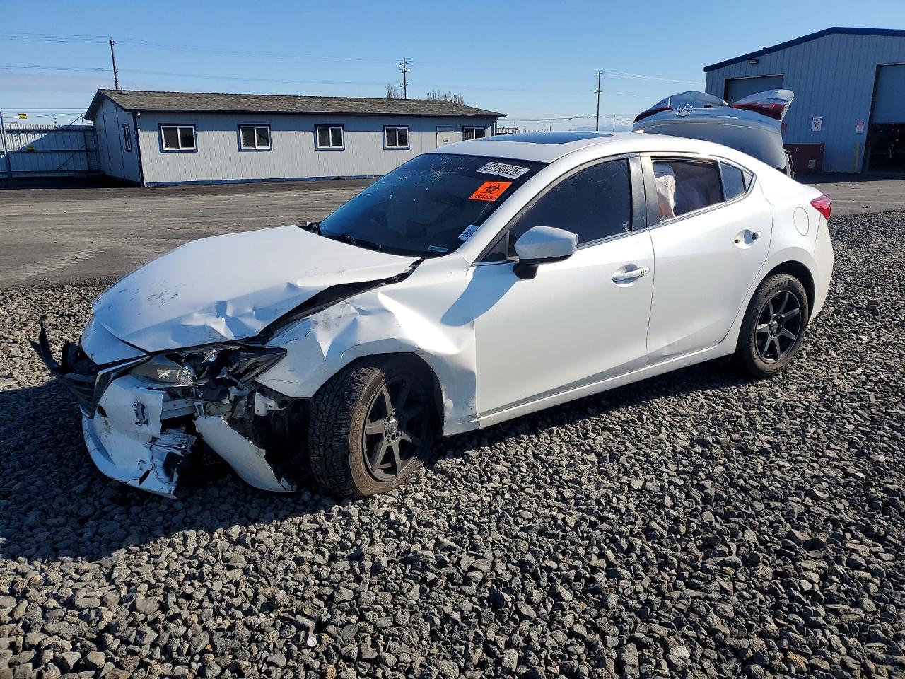 2016 MAZDA 3