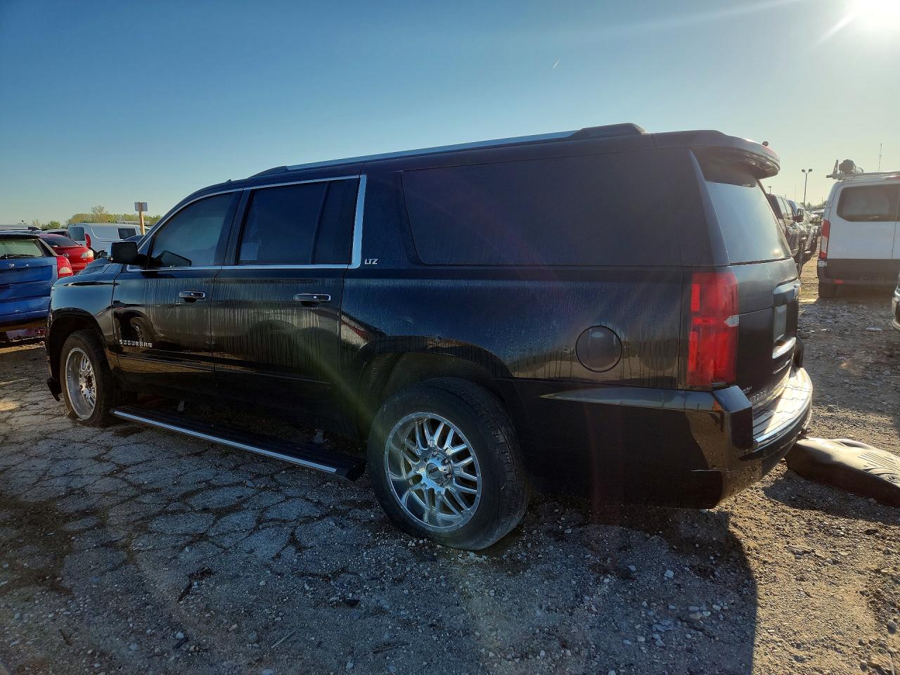 2015 CHEVROLET SUBURBAN