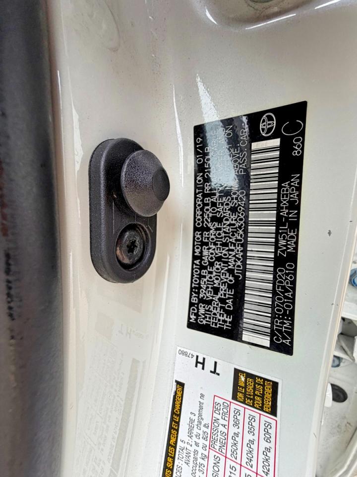 2019 TOYOTA PRIUS