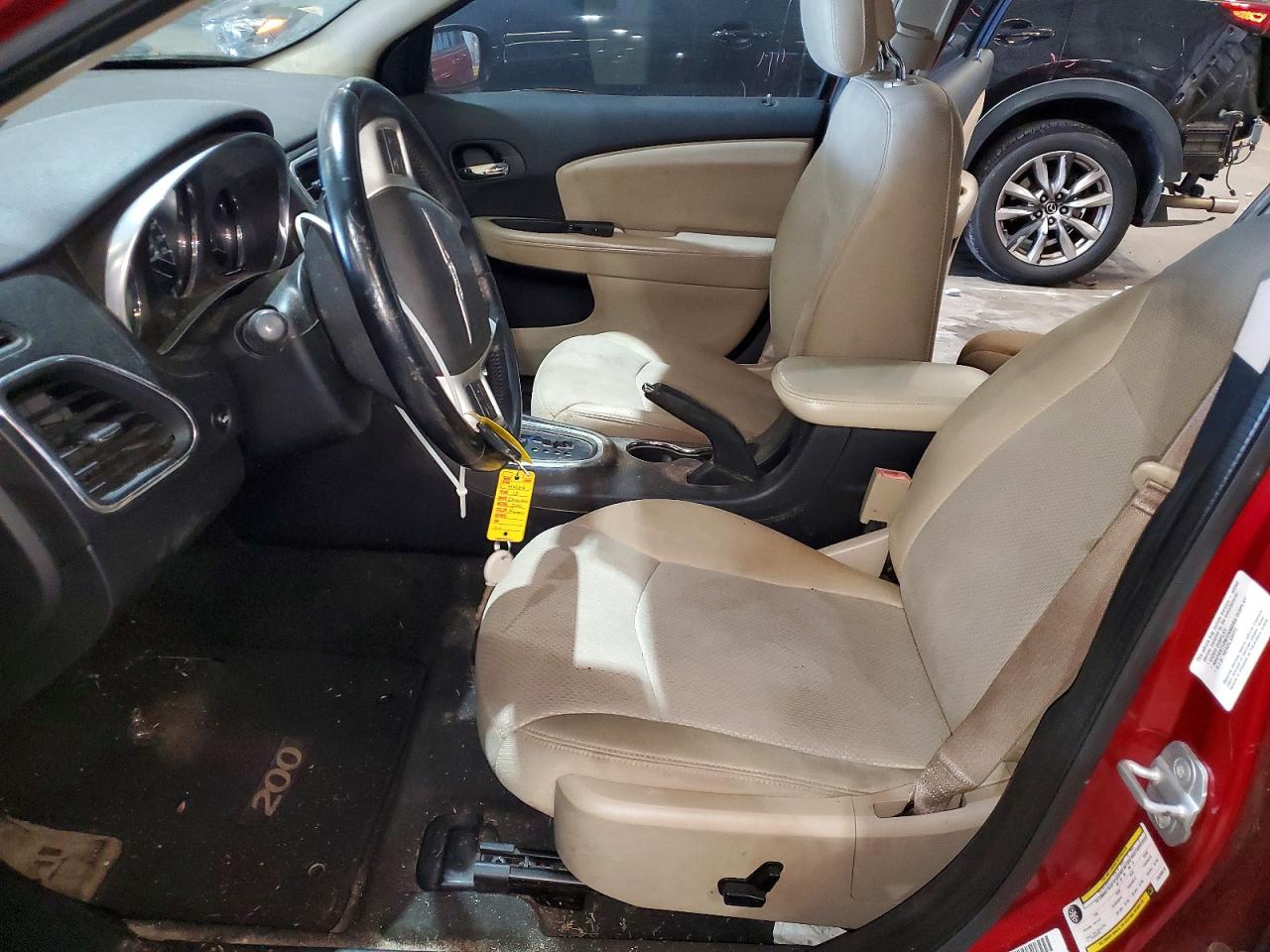 2012 CHRYSLER 200
