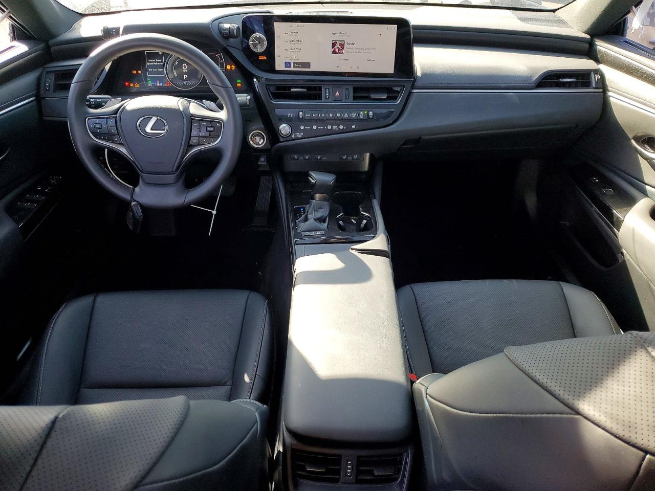 2025 LEXUS ES300