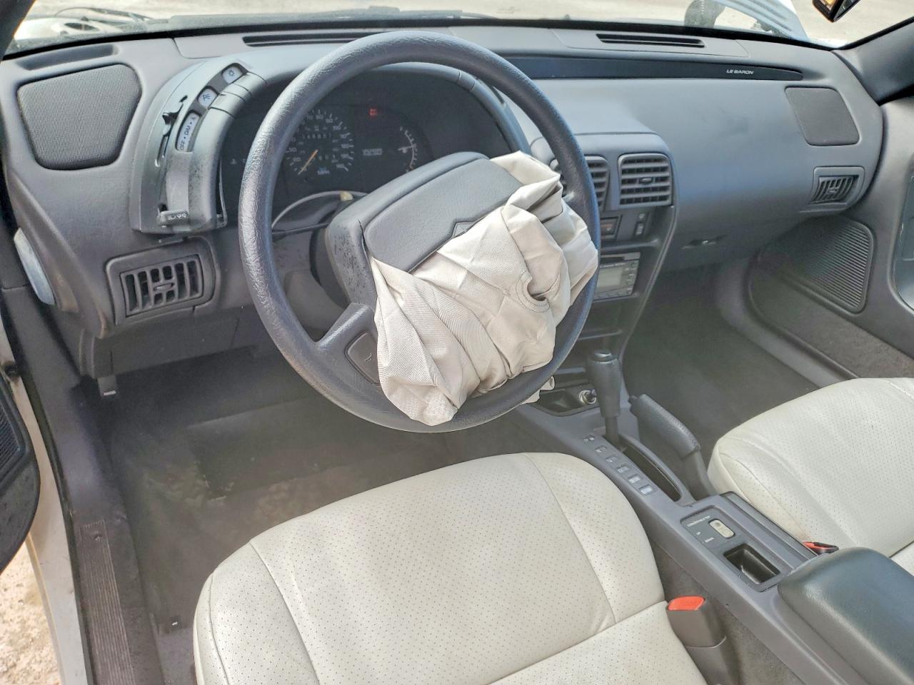 1992 CHRYSLER LEBARON