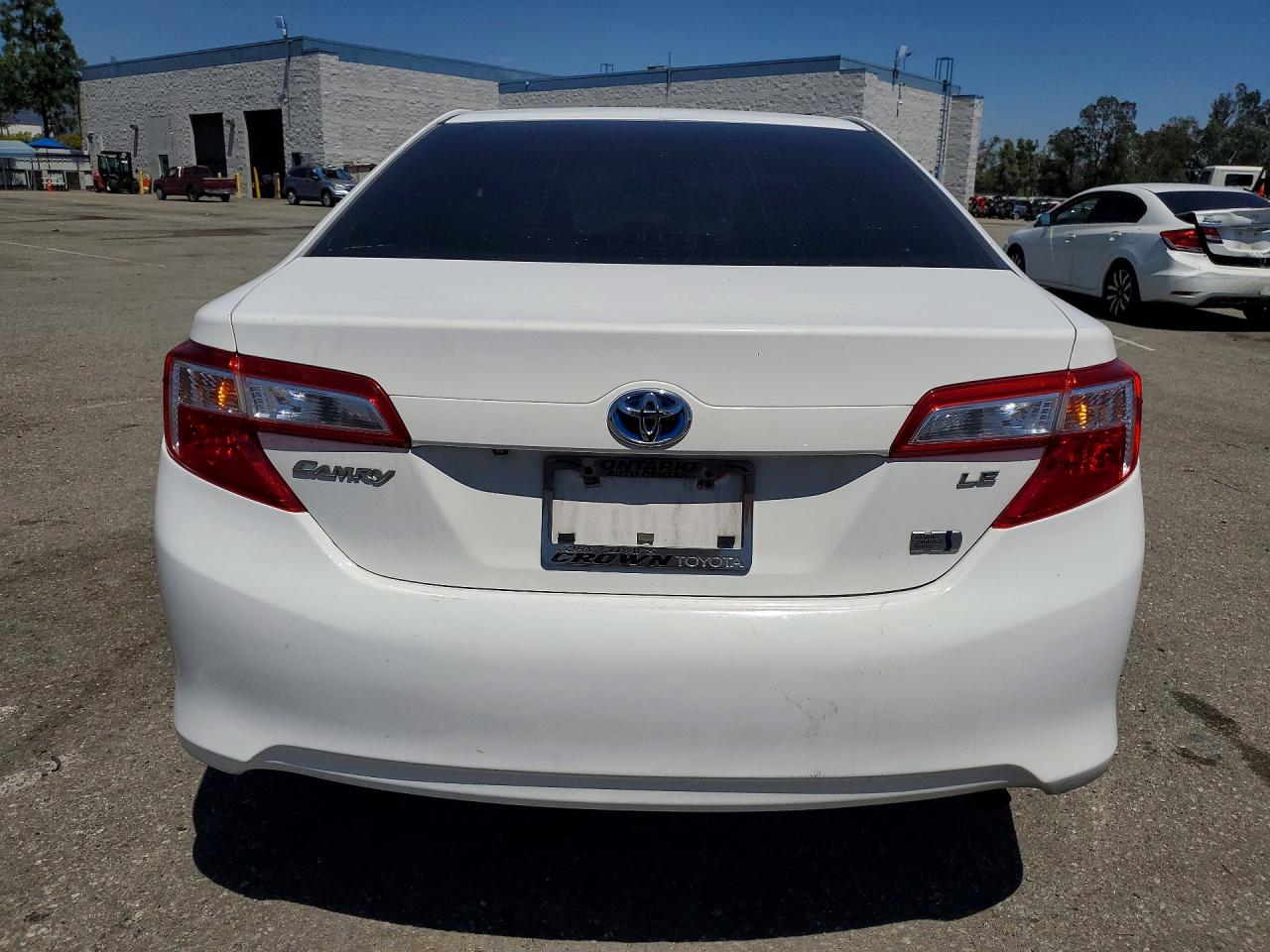 2014 TOYOTA CAMRY SOLA