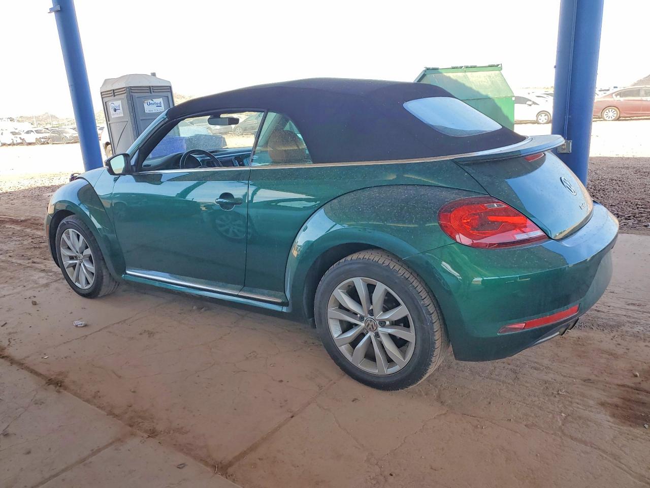 2017 VOLKSWAGEN BEETLE