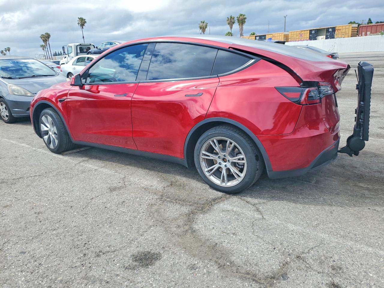 2024 TESLA MODEL Y