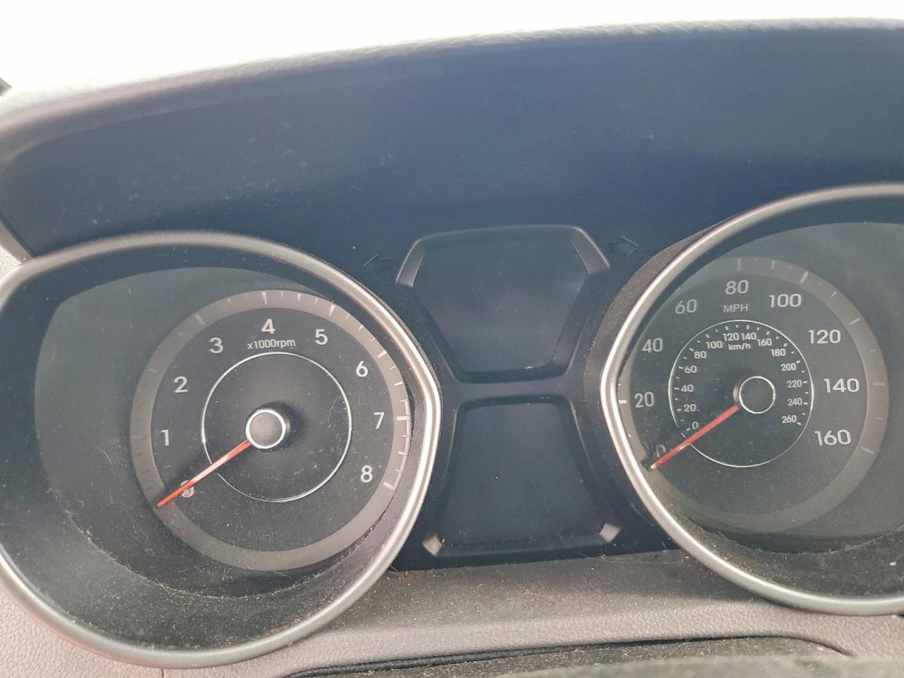 2012 HYUNDAI ELANTRA