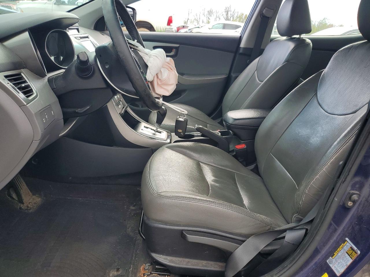 2012 HYUNDAI ELANTRA