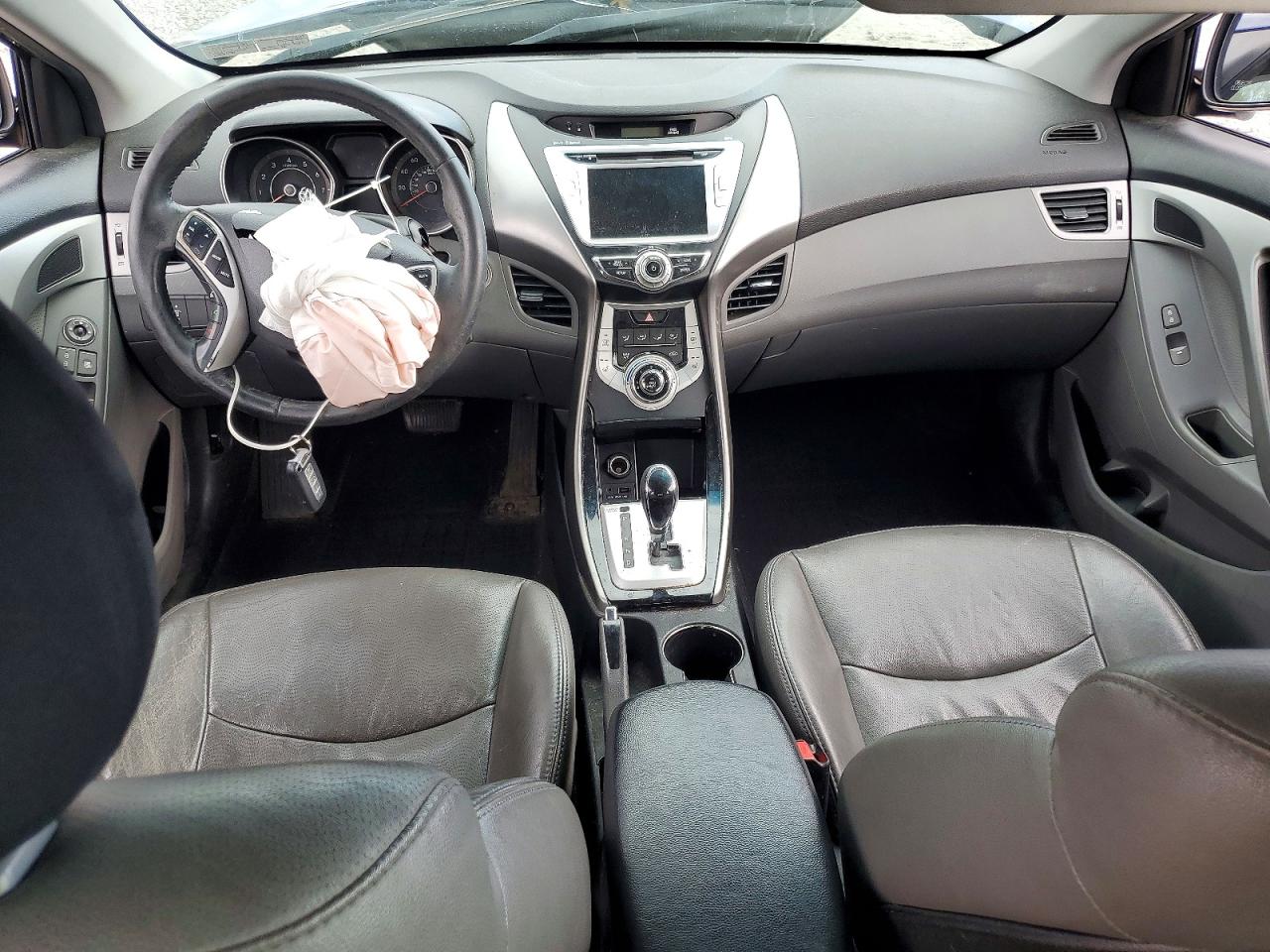 2012 HYUNDAI ELANTRA