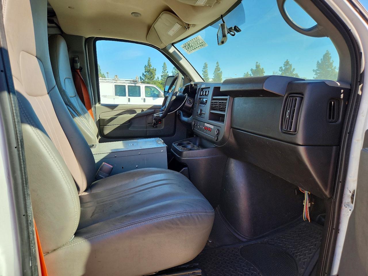 2014 CHEVROLET EXPRESS