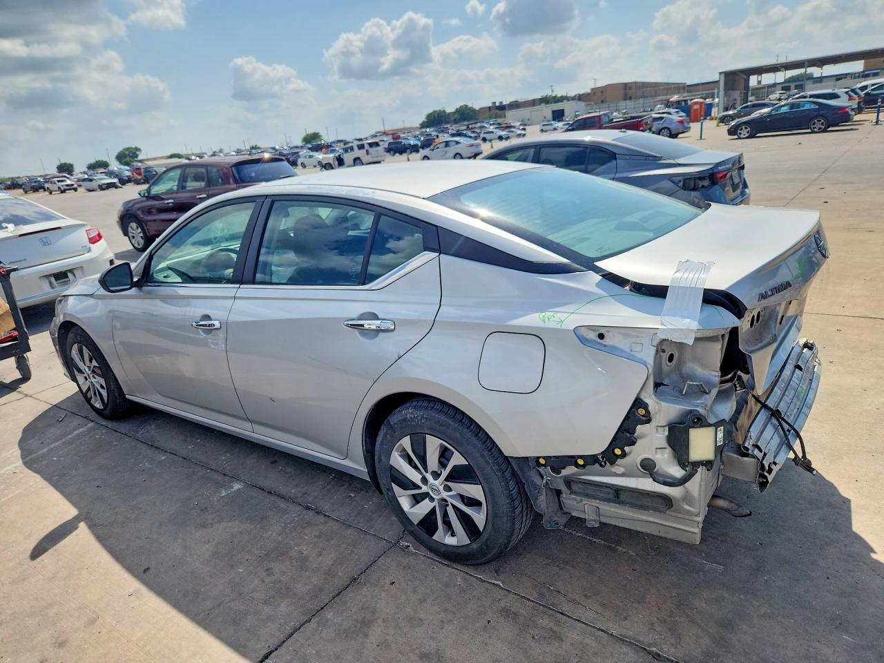 2024 NISSAN ALTIMA