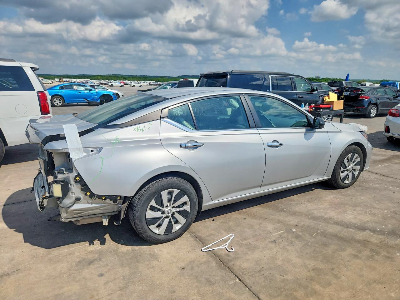 2024 NISSAN ALTIMA