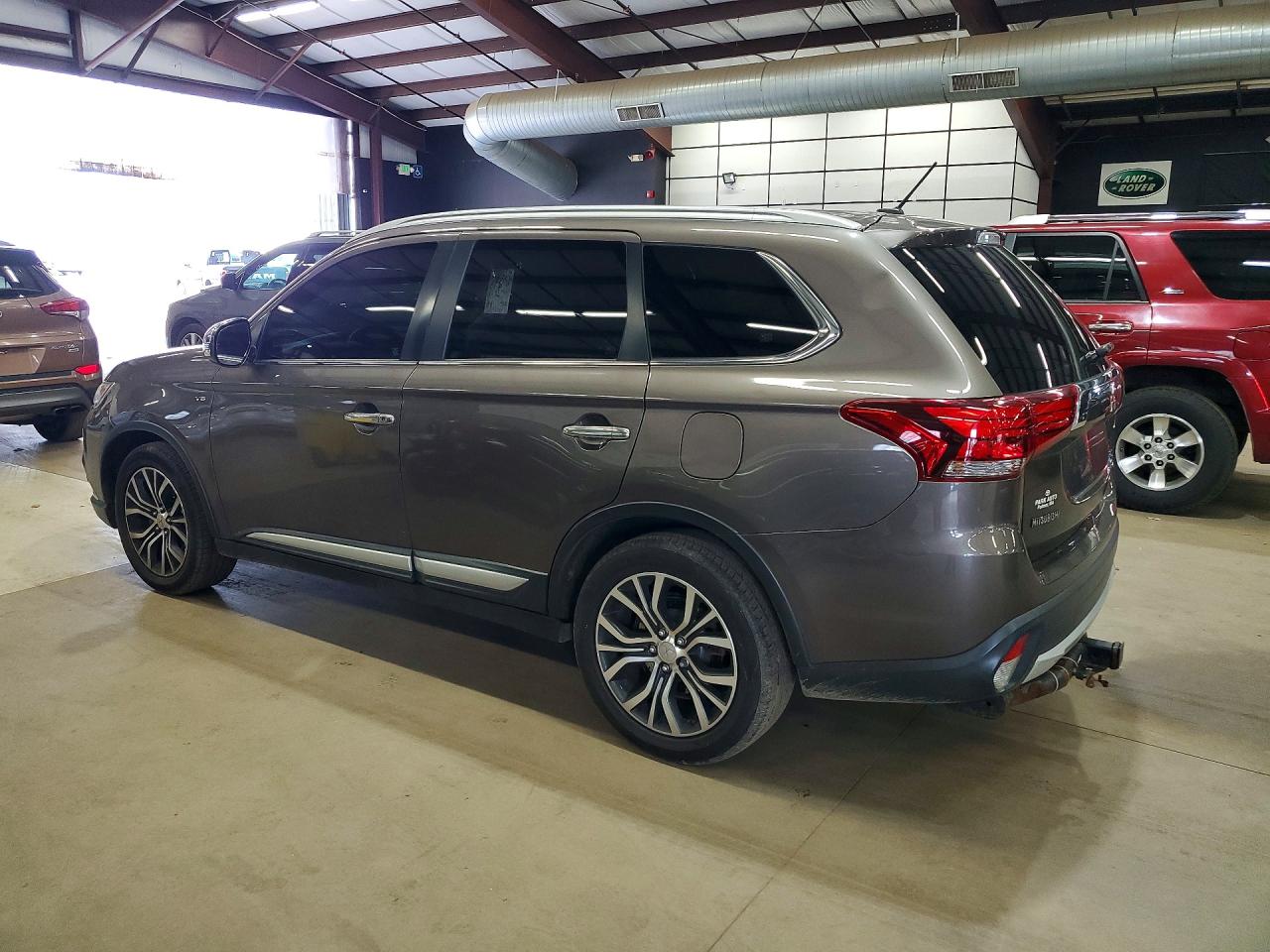 2016 MITSUBISHI OUTLANDER