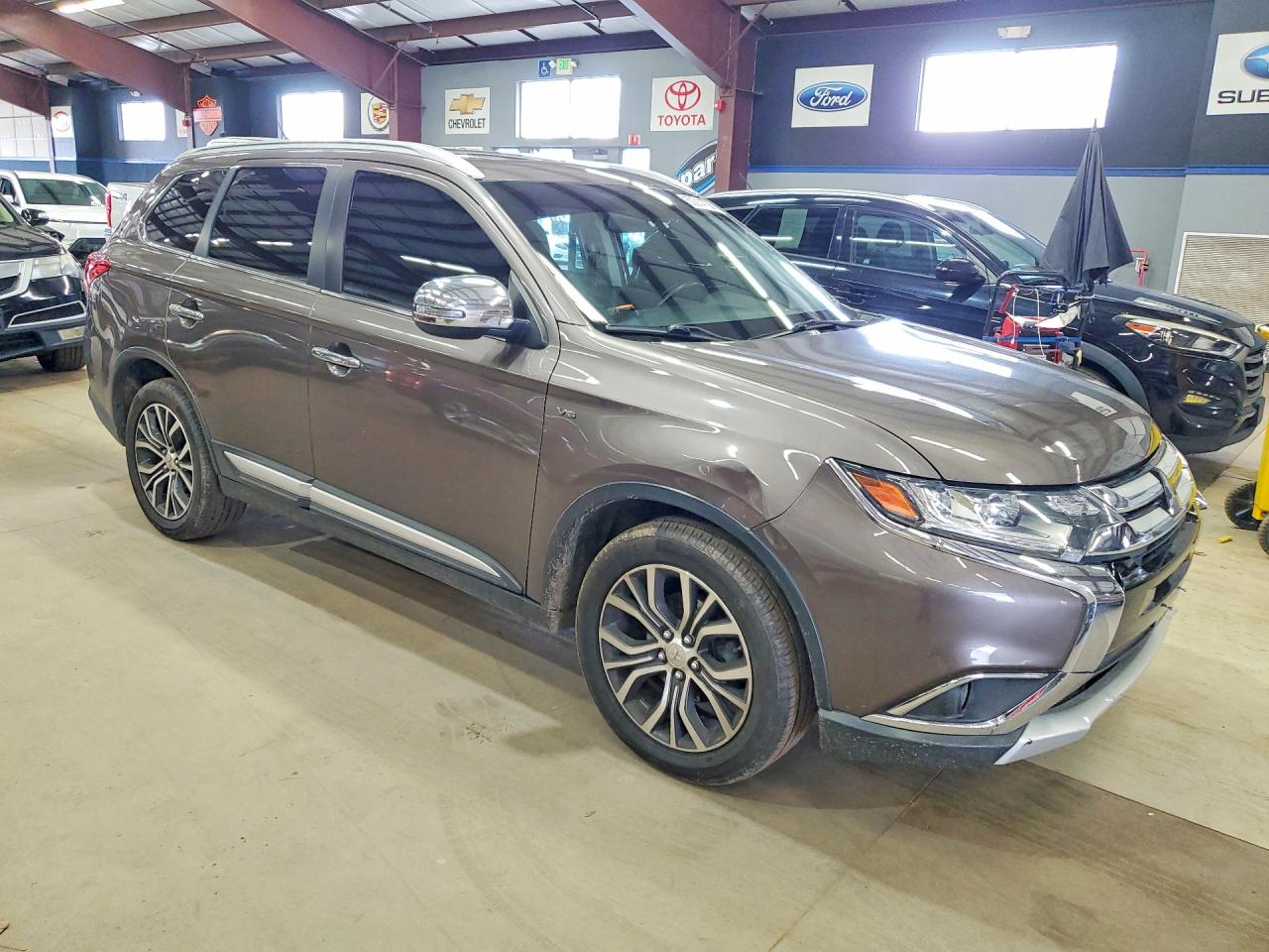 2016 MITSUBISHI OUTLANDER