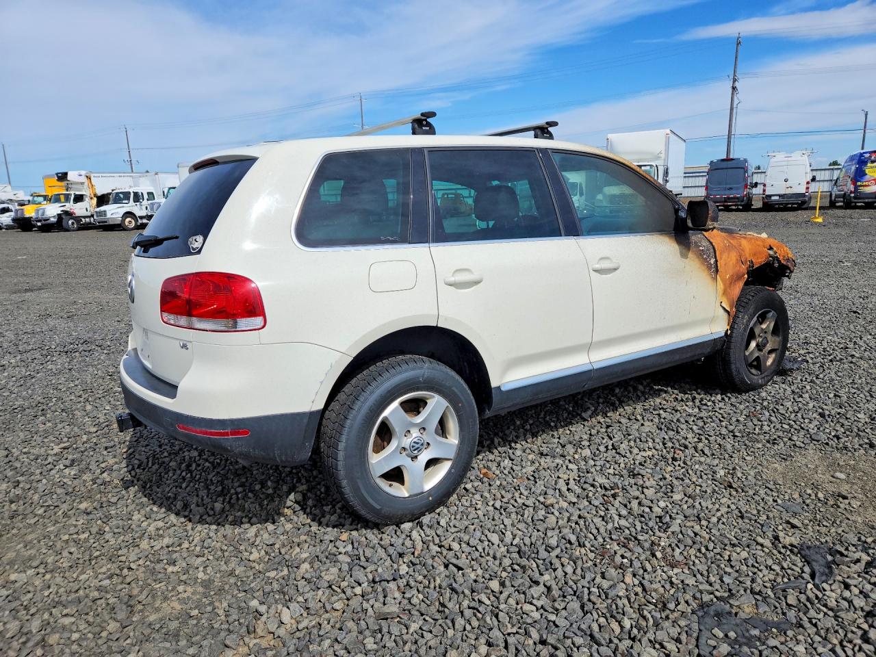 2004 VOLKSWAGEN TOUAREG