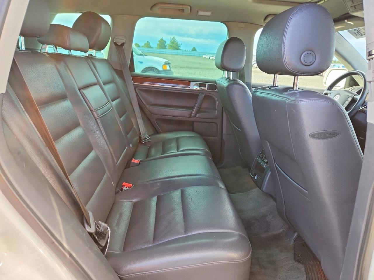 2004 VOLKSWAGEN TOUAREG
