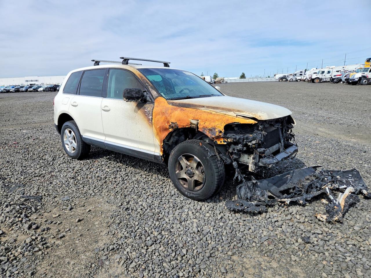 2004 VOLKSWAGEN TOUAREG