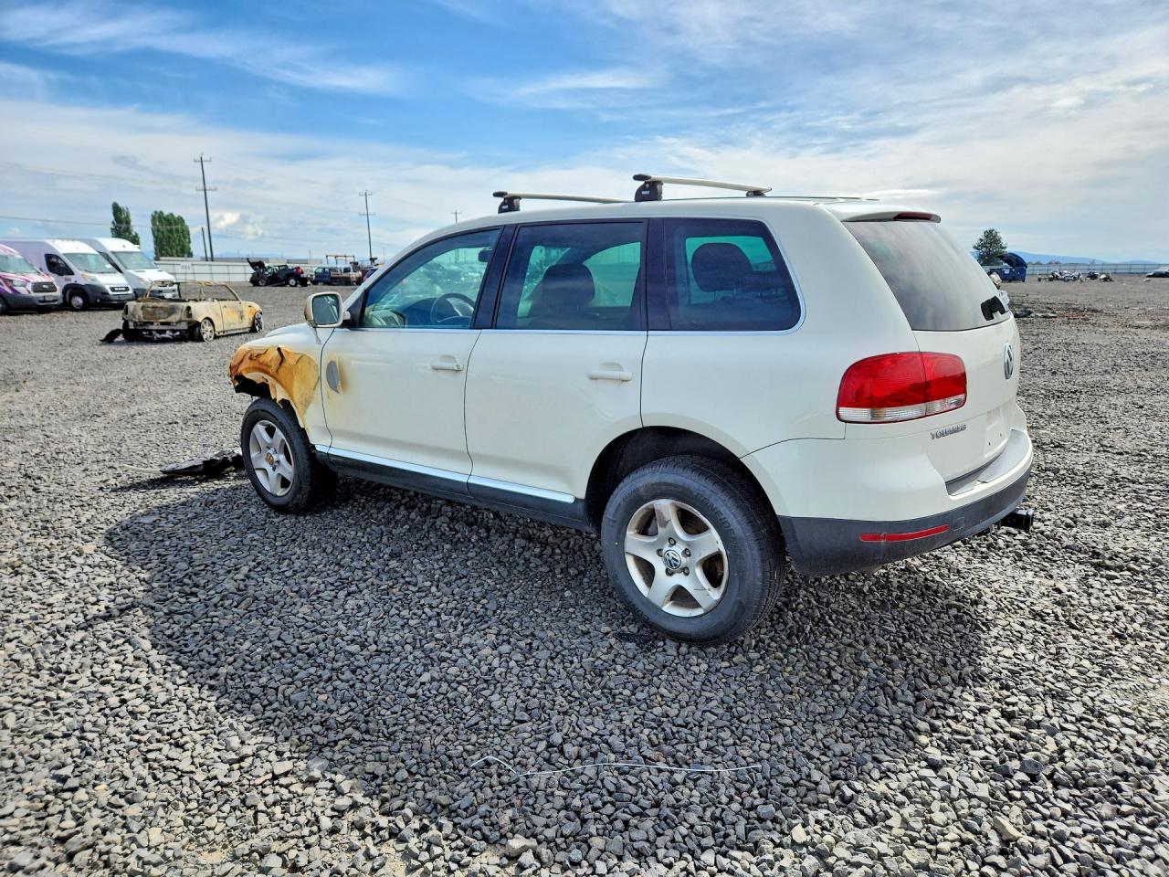 2004 VOLKSWAGEN TOUAREG