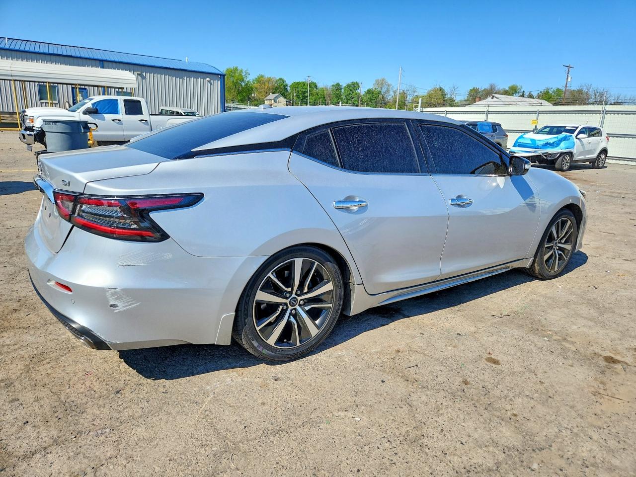 2023 NISSAN MAXIMA