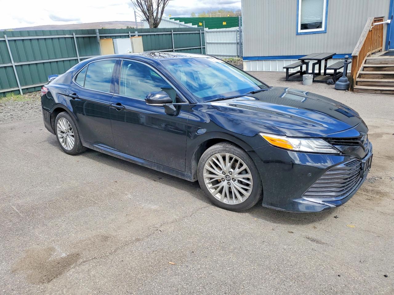 2018 TOYOTA CAMRY