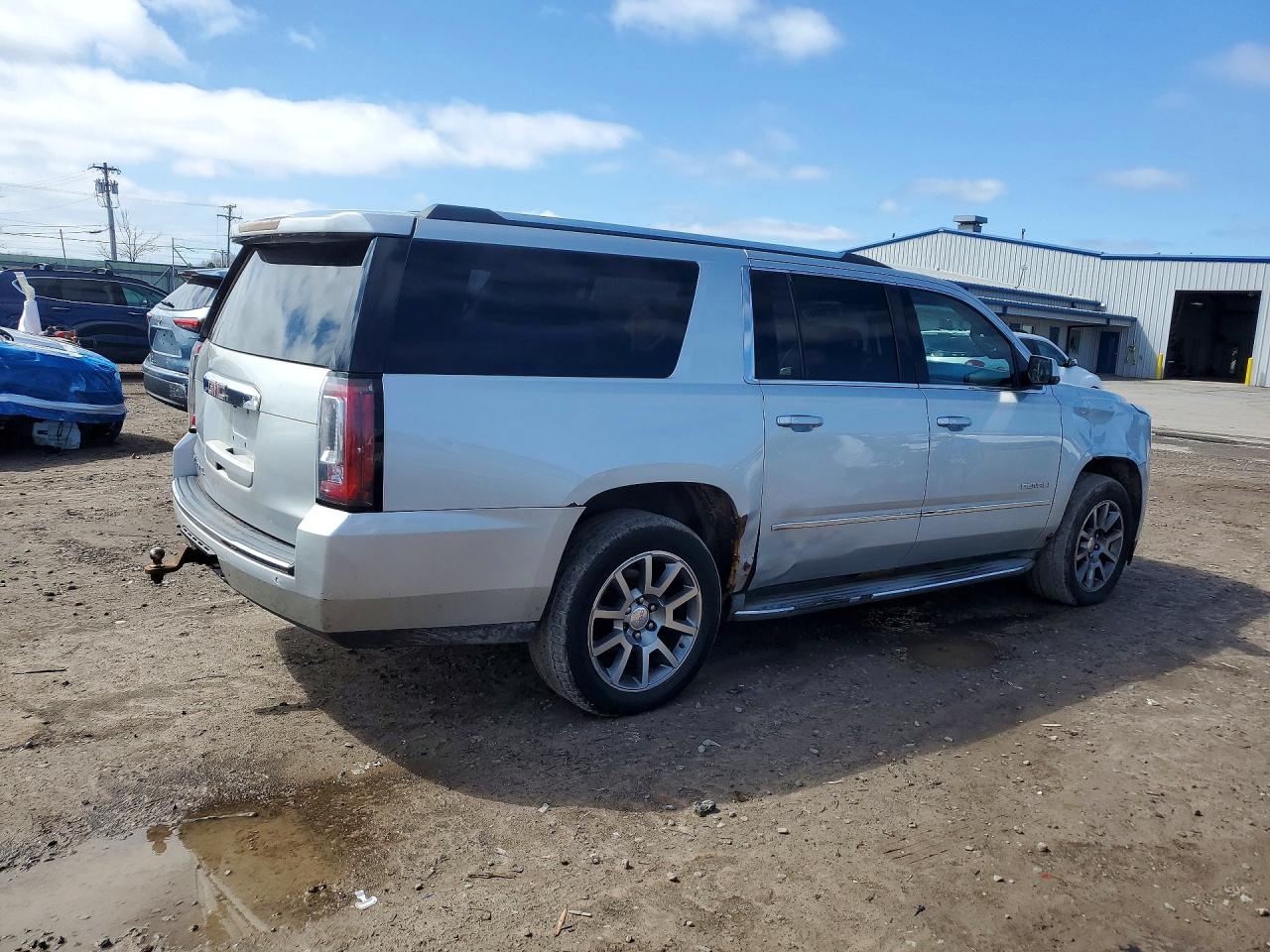 2015 GMC YUKON