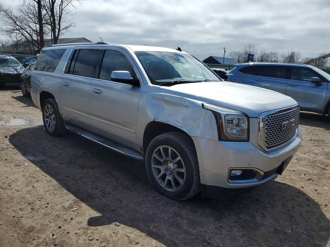 2015 GMC YUKON