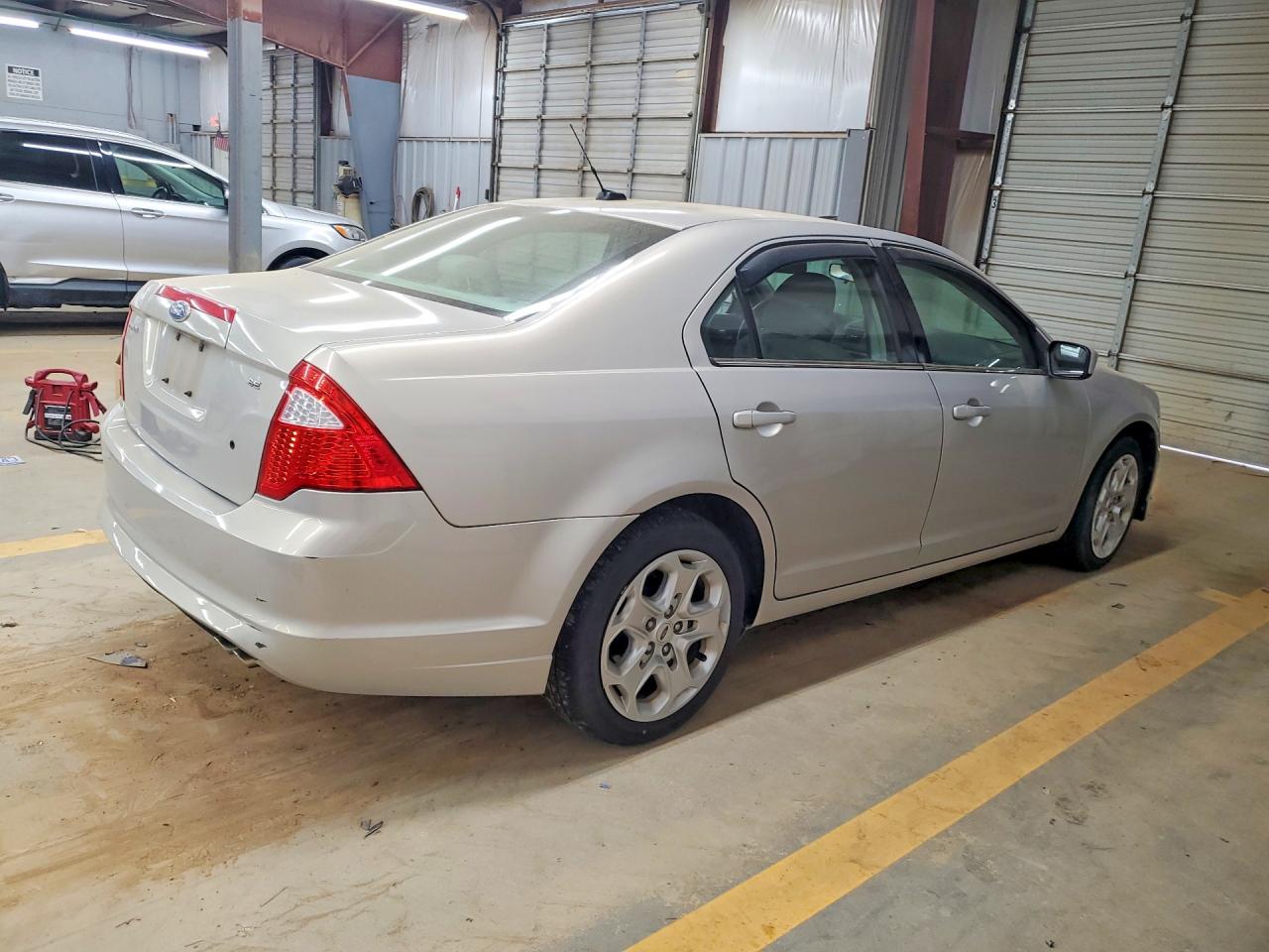 2010 FORD FUSION