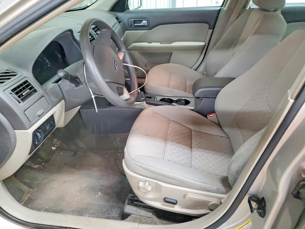 2010 FORD FUSION