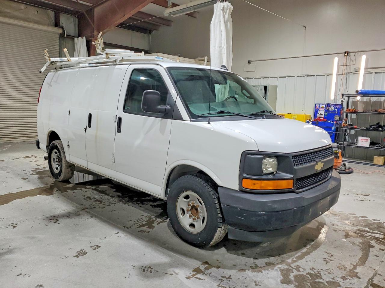 2017 CHEVROLET EXPRESS