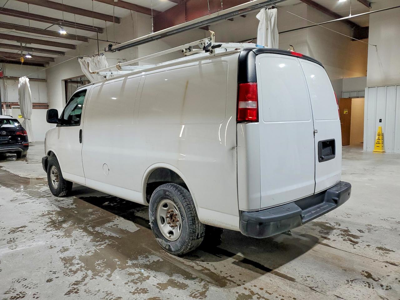 2017 CHEVROLET EXPRESS