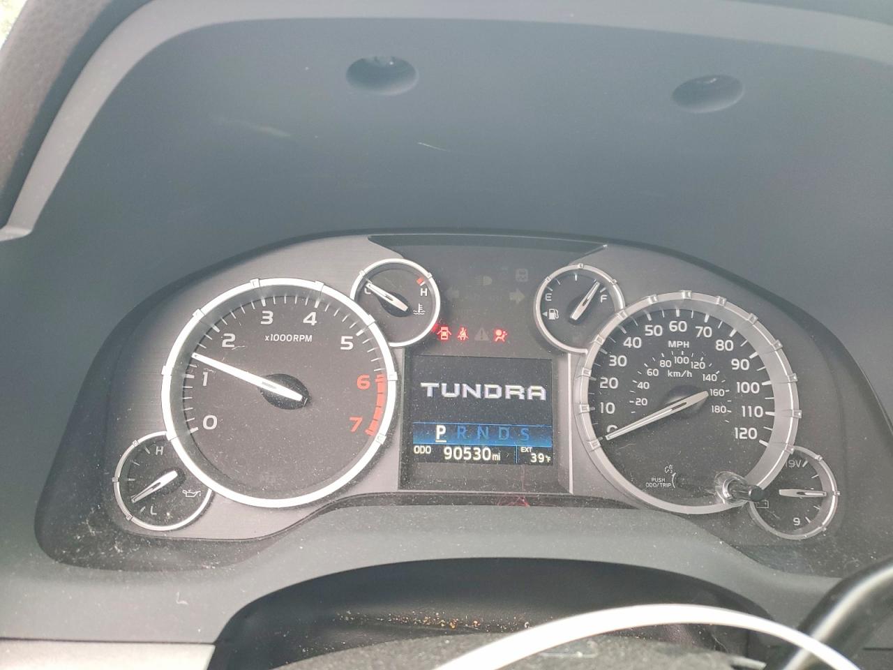 2016 TOYOTA TUNDRA