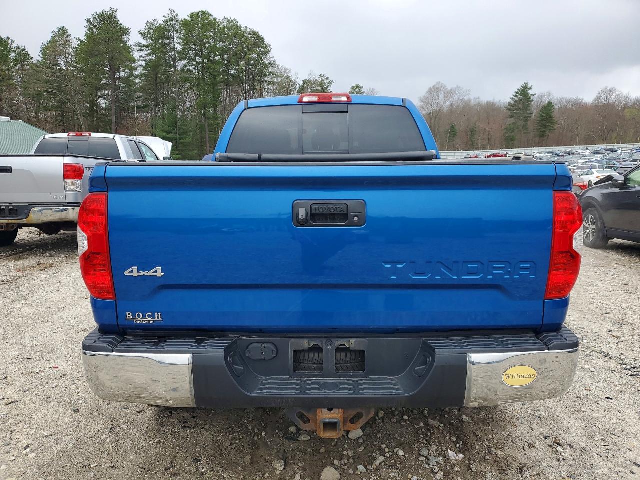 2016 TOYOTA TUNDRA