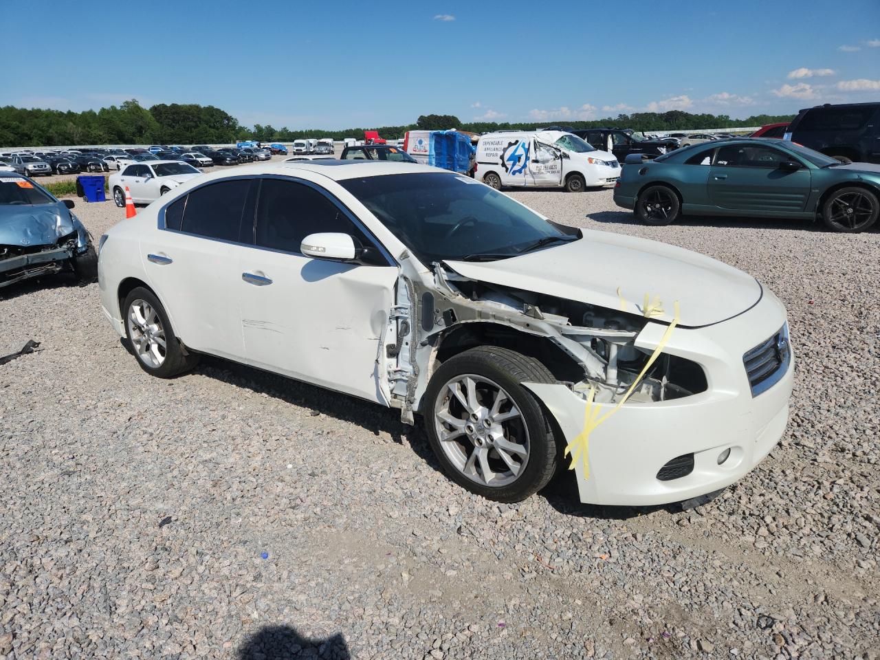 2014 NISSAN MAXIMA