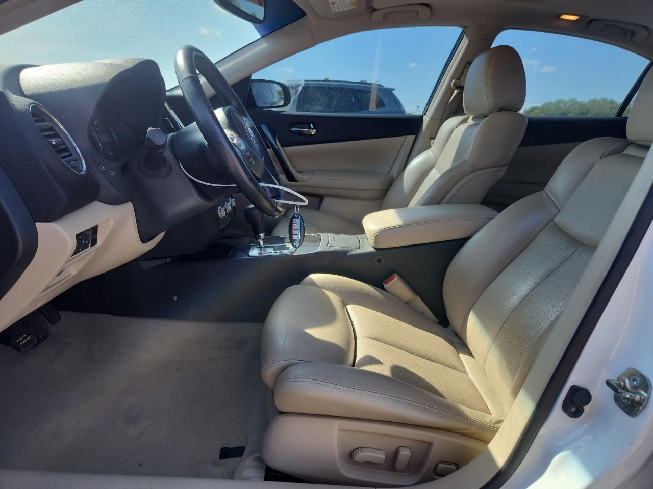 2014 NISSAN MAXIMA