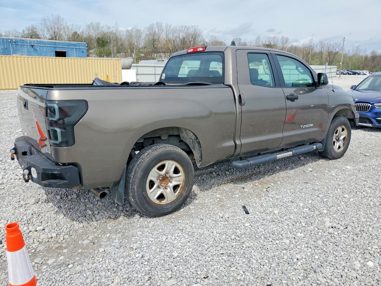 2010 TOYOTA TUNDRA