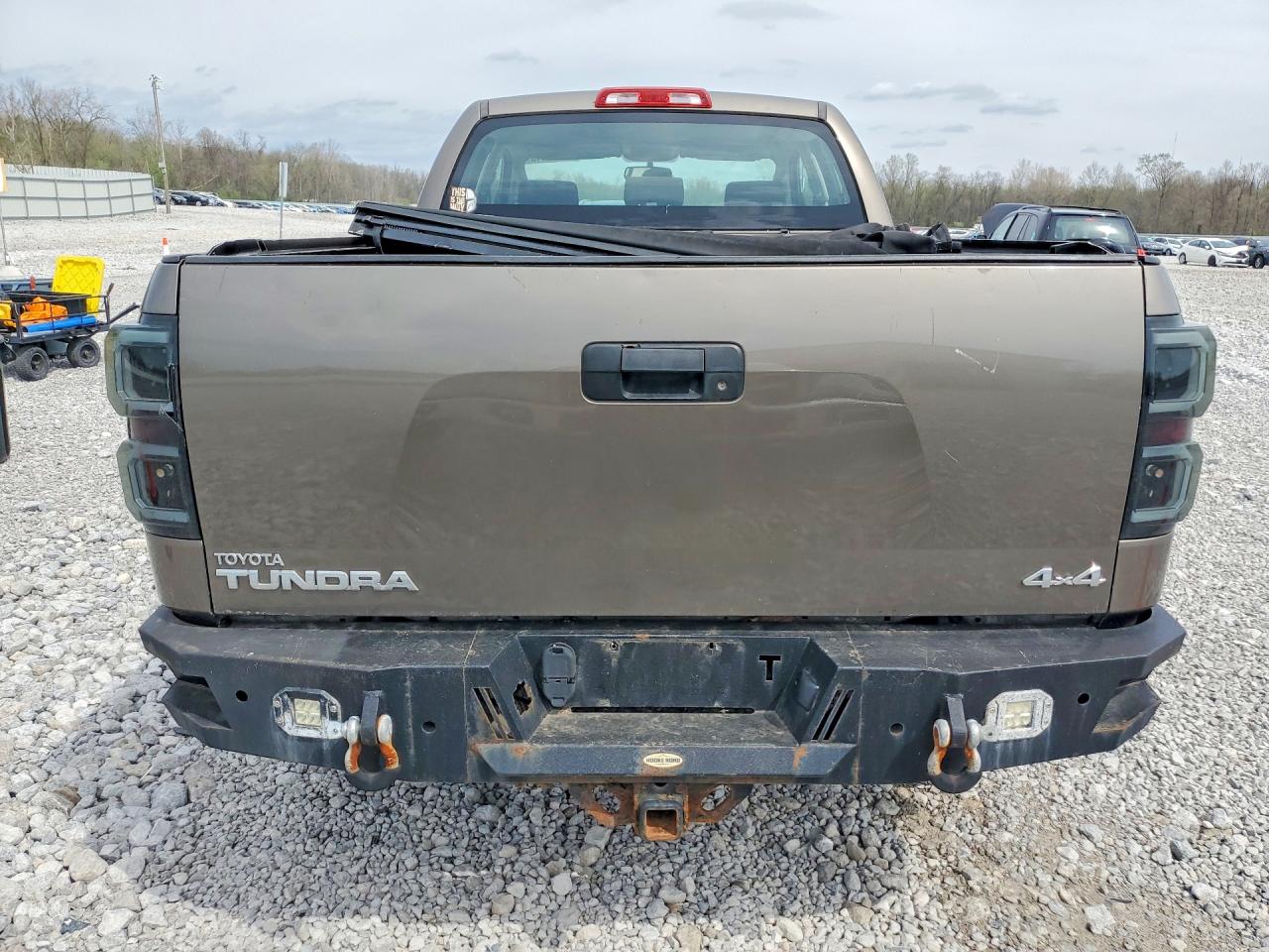 2010 TOYOTA TUNDRA