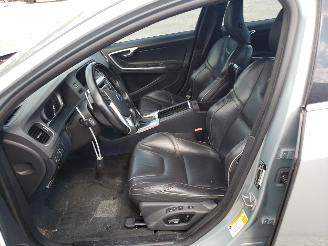 2014 VOLVO S60