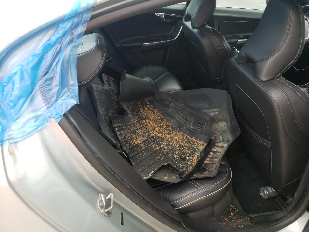 2014 VOLVO S60