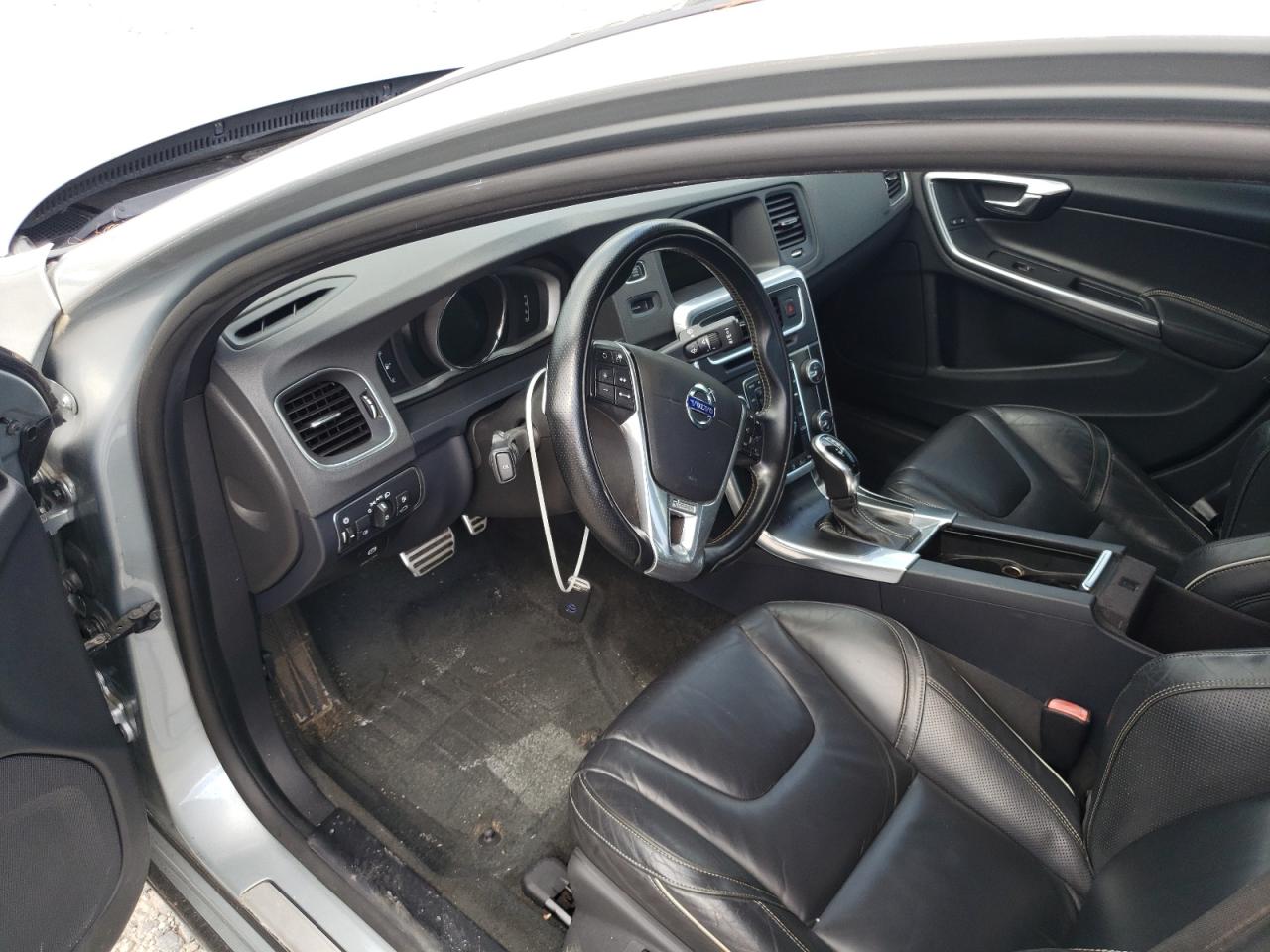 2014 VOLVO S60