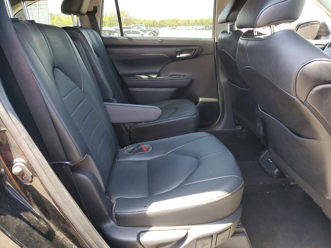 2020 TOYOTA HIGHLANDER
